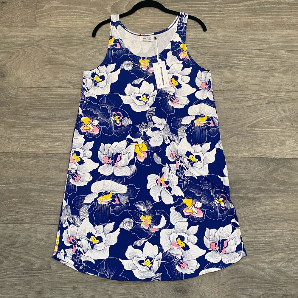 NWOT. Ava Sky. Dress Martini. Indigo Oasis